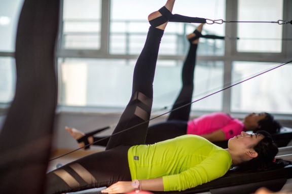 Instructor y Monitor de Pilates en Máquinas